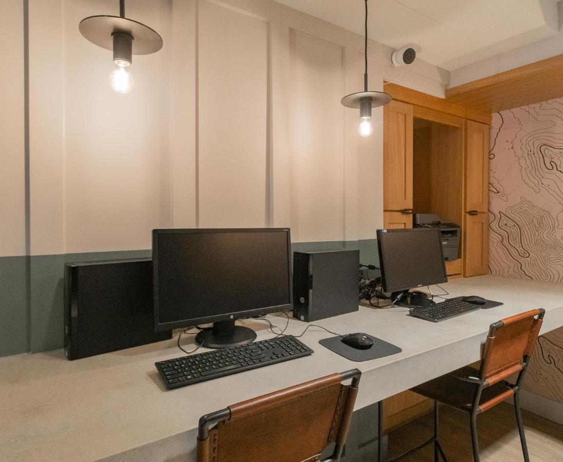 Multi Resorts At Lift Lodge Парк Сити Екстериор снимка